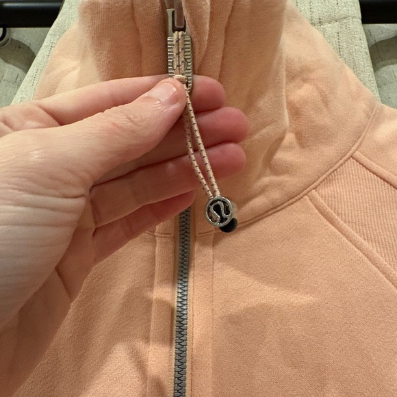 Women's Peachy colored Lululemon scuba quarter zip - Picture 3 of 6